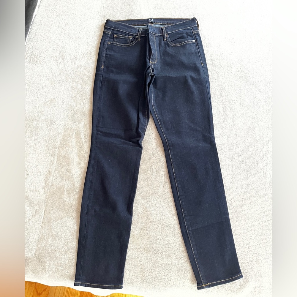 GAP True Skinny 29 Short